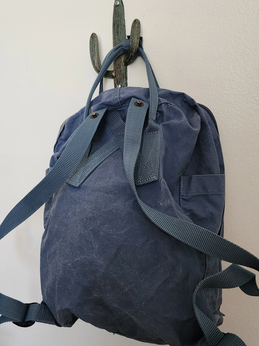 Fjällräven Kånken Blue Backpack Zip Closure Logo Patch Adjustable Strap Pockets